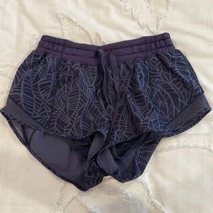 Lululemon lined shorts size 4